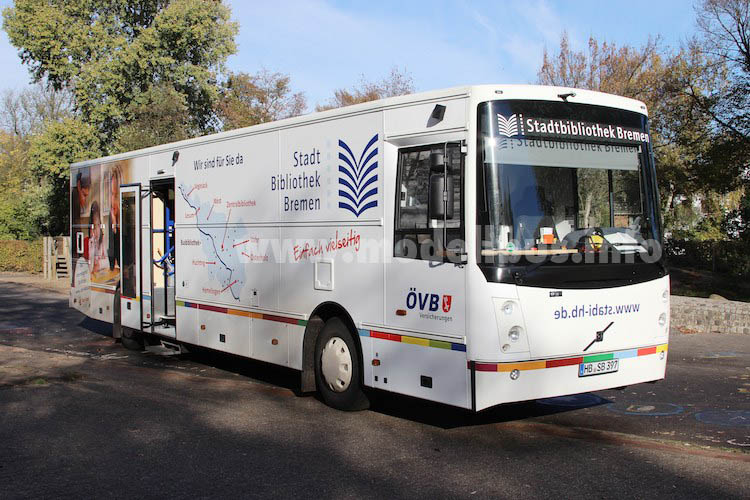 Fahrbibliothek Bremen: Basis ist ein Bus von Volvo, der dem einsatzzweck entsprechend umgebaut wurde. Foto: Schreiber