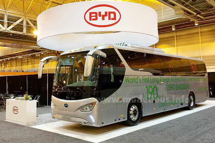 Der erste Elektro-Reisebus der Welt: BYD C9.