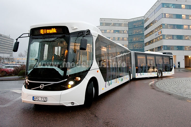 Auch beim Volvo European Bus of the Future und dem Environmental Concept Bus saß der Fahrer in der Mitte...