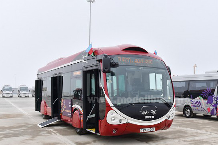 Die ersten 150 Iveco Crealis Neo mit Erdgasantrieb sind in Baku angekommen.