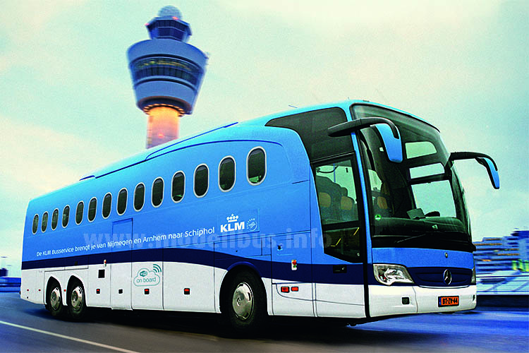 Der neue Air-Bus der KLM mit Kabinenfenstern, ... 