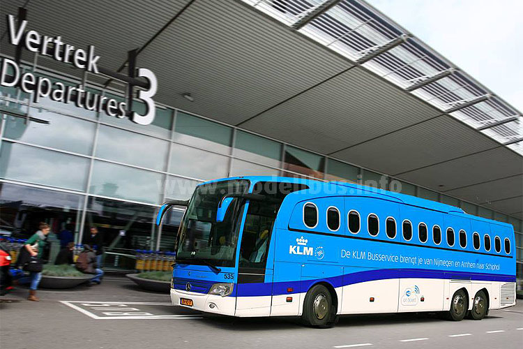 Der Air-Bus von KLM am Flughafen in Schiphol. 