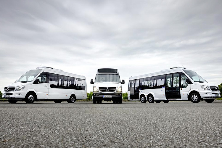 Von September bis Dezember auf dem Weg zum Kunden: MB Minibusse. 