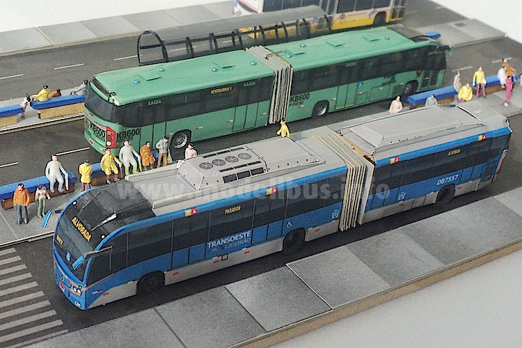 BRT-Modellbusse unterschiedlichster Vorbilder... 