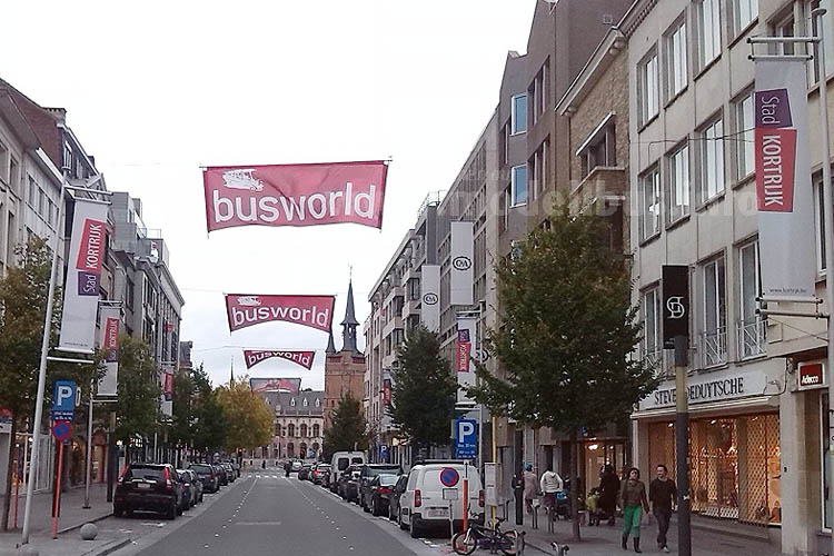 Die Stadt Kortrijk begrüßt die Gäste der Busworld auch im Herzen der Stadt. 