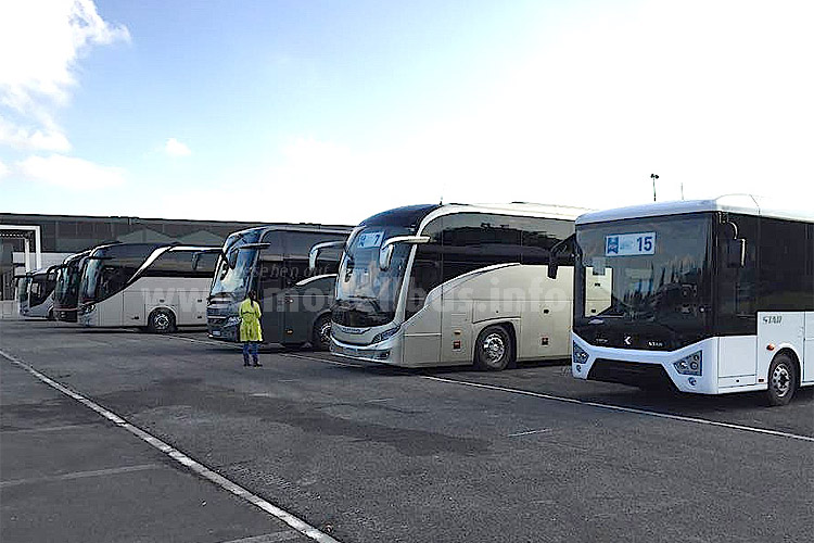 Setra, Volvo und Yutong - gleich drei Reisebus-Flagschiffe treten an. 