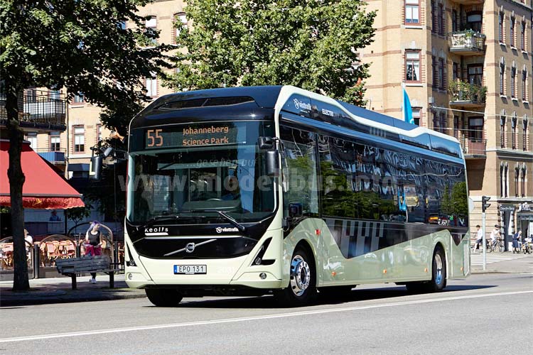 Der Elektrobus von Volvo beim ElectriCity-Projekt auf der  elektrifizierten Buslinie 55. 