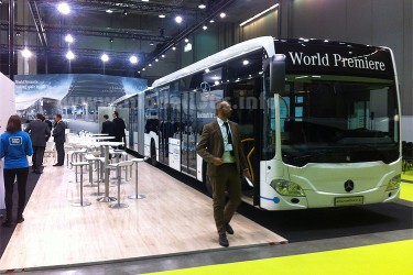 Großraumbus mit Metro-Designpaket