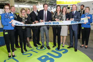 Bus2Bus eröffnet