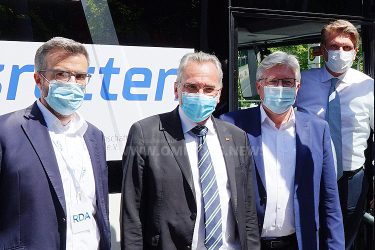 Busbranche am Boden