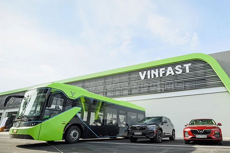 VinBus startet in Europa
